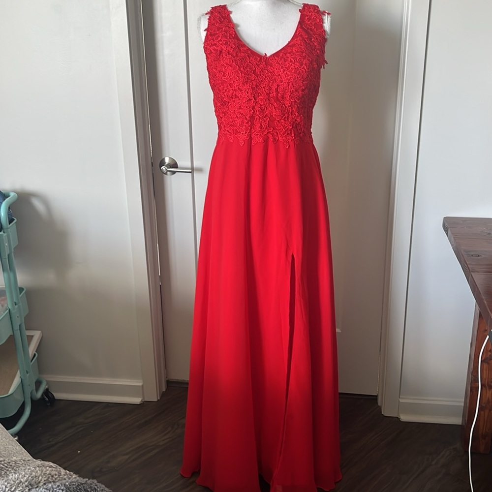 NWT Rjer Chiffon Lace Applique Bridesmaid Dress Bright Red